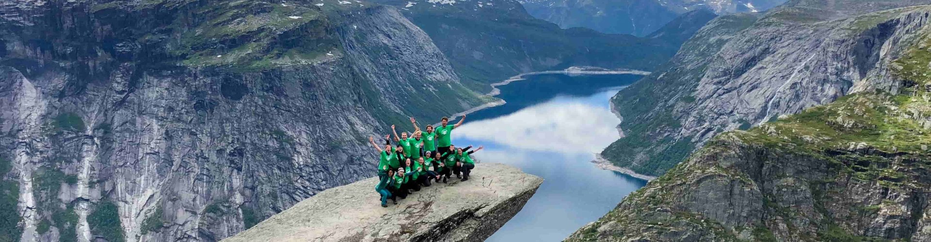 Trolltunga Hike Noorwegen Groepsfoto Kaaiman Groepsreis